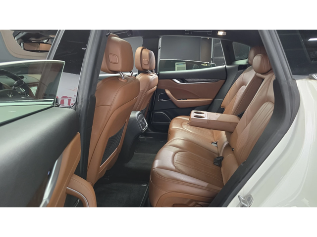 Maserati Levante 3.0 AWD SPORT autogeorge.com - автомобили, коли, обяви за нови и употребявани 11