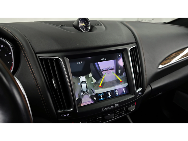 Maserati Levante 3.0 AWD LUXURY autogeorge.com - автомобили, коли, обяви за нови и употребявани 14