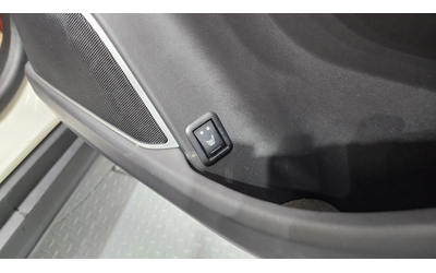 Maserati Levante 3.0 AWD SPORT autogeorge.com - автомобили, коли, обяви за нови и употребявани 16