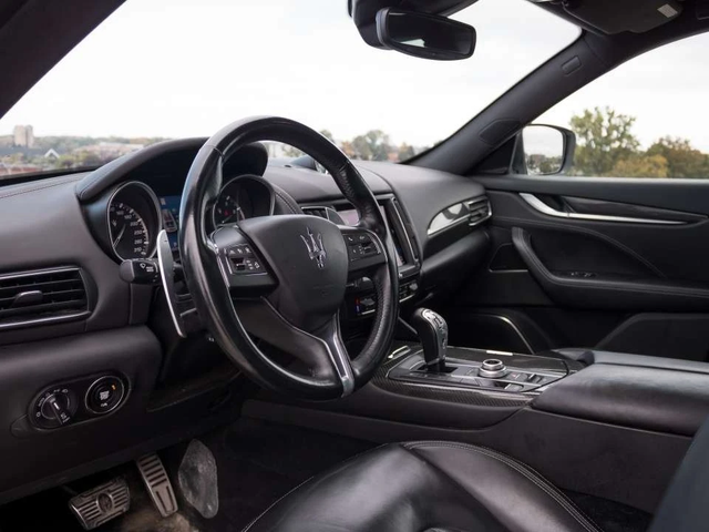 Maserati Levante * Luxury * CARFAX * ЦЕНА ДО БГ - автомобили, коли, обяви за нови и употребявани 7