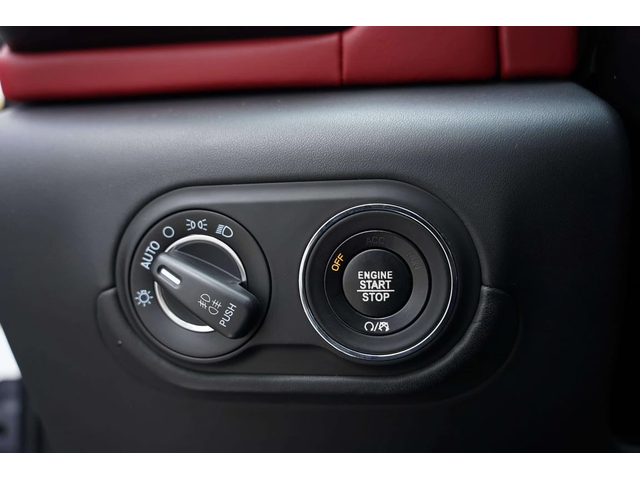 Maserati Levante * Sport * CARFAX * ЦЕНА ДО БГ - автомобили, коли, обяви за нови и употребявани 16