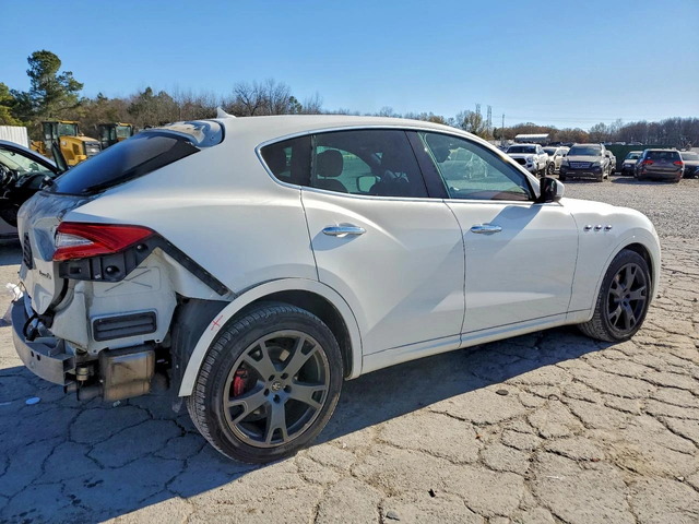 Maserati Levante 3.0* 4X4* FULL - автомобили, коли, обяви за нови и употребявани 4