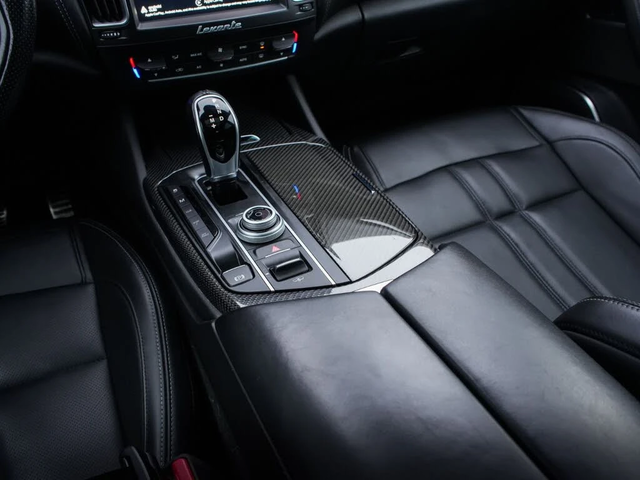 Maserati Levante S GranSport - автомобили, коли, обяви за нови и употребявани 11