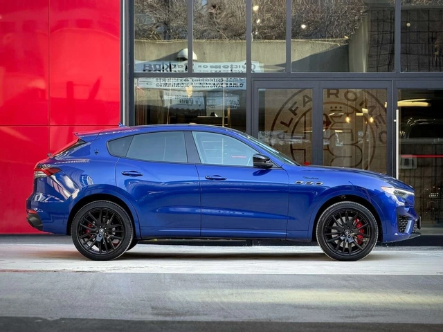 Maserati Levante ОБДУХВАНЕ / ЧЕРВЕНА КОЖА / ПАНОРАМА / ЦЕНА ДО БГ - автомобили, коли, обяви за нови и употребявани 1