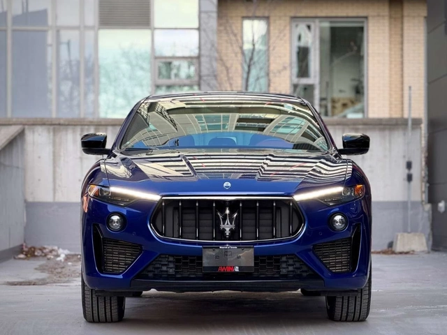 Maserati Levante ОБДУХВАНЕ / ЧЕРВЕНА КОЖА / ПАНОРАМА / ЦЕНА ДО БГ - автомобили, коли, обяви за нови и употребявани 2