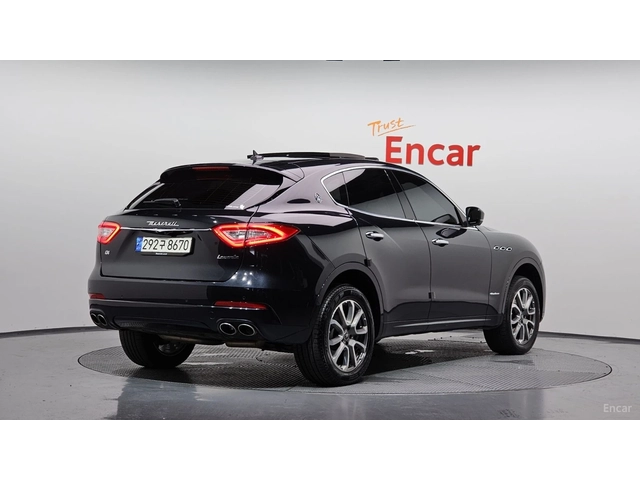 Maserati Levante 3.0 AWD GranLusso* КОЖА* ОБДУХВ* НАВИ* ПАНО - автомобили, коли, обяви за нови и употребявани 1