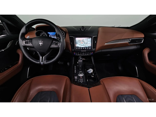 Maserati Levante 3.0 AWD GranLusso* КОЖА* ОБДУХВ* НАВИ* ПАНО - автомобили, коли, обяви за нови и употребявани 4