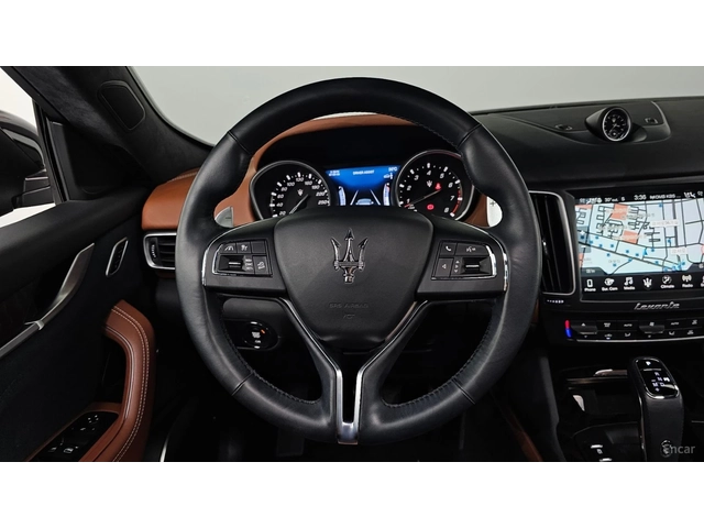 Maserati Levante 3.0 AWD GranLusso* КОЖА* ОБДУХВ* НАВИ* ПАНО - автомобили, коли, обяви за нови и употребявани 9