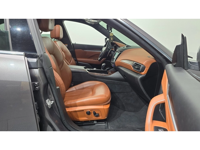 Maserati Levante 3.0 Diesel AWD Premium - автомобили, коли, обяви за нови и употребявани 10