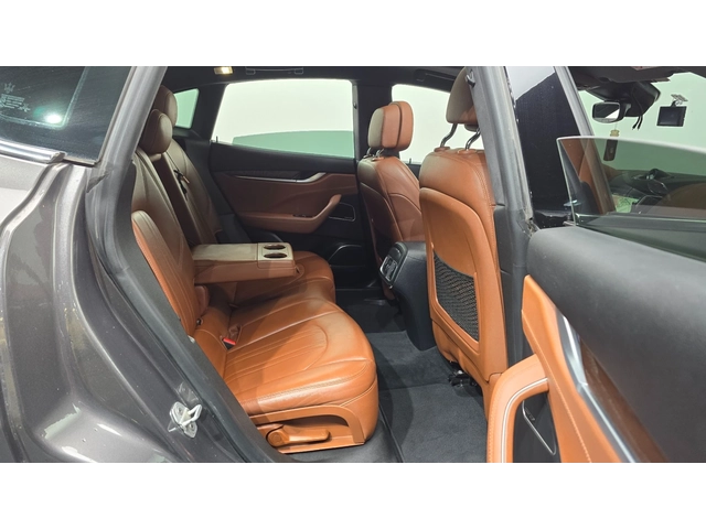 Maserati Levante 3.0 Diesel AWD Premium - автомобили, коли, обяви за нови и употребявани 11