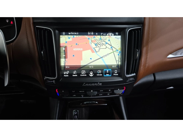 Maserati Levante 3.0 Diesel AWD Premium - автомобили, коли, обяви за нови и употребявани 13