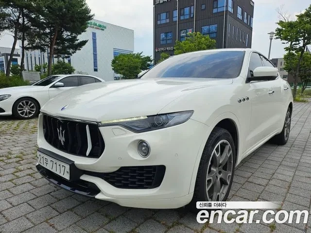 Maserati Levante ДИЗЕЛ | 2 КЛЮЧА | ПАНОРАМА - автомобили, коли, обяви за нови и употребявани 0