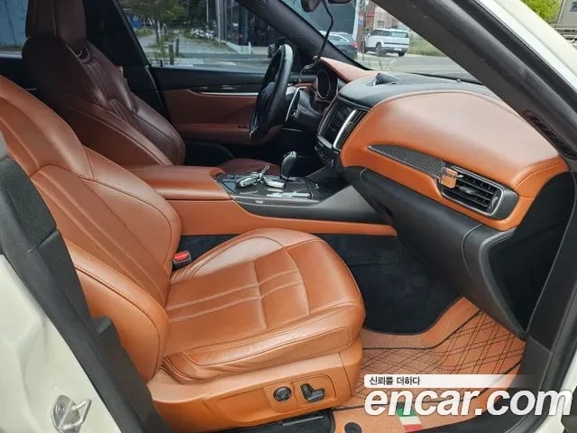 Maserati Levante ДИЗЕЛ | 2 КЛЮЧА | ПАНОРАМА - автомобили, коли, обяви за нови и употребявани 10