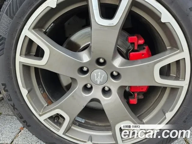 Maserati Levante ДИЗЕЛ | 2 КЛЮЧА | ПАНОРАМА - автомобили, коли, обяви за нови и употребявани 15