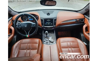 Maserati Levante ДИЗЕЛ | 2 КЛЮЧА | ПАНОРАМА - автомобили, коли, обяви за нови и употребявани 9