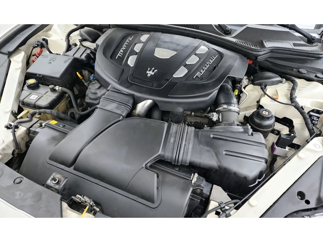 Maserati Quattroporte 3.0 DIESEL 275к.с. * ОБДУХВАНЕ * ЕЛ. ЗАДНИ СЕДАЛКИ - автомобили, коли, обяви за нови и употребявани 16