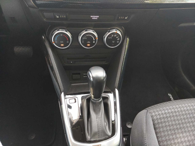 Mazda 2 1, 5i 90ps 67000km!!! - автомобили, коли, обяви за нови и употребявани 6