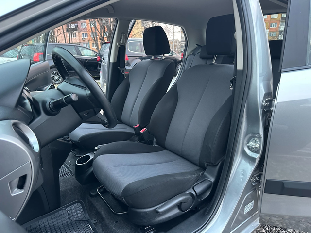 Mazda 2 1.3I 75KC - автомобили, коли, обяви за нови и употребявани 8