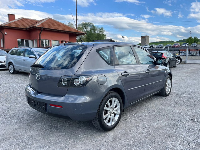 Mazda 3 1.6HDI - автомобили, коли, обяви за нови и употребявани 3
