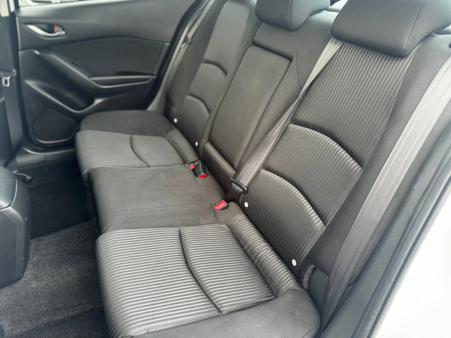 Mazda 3 2.2 SKYACTIV - автомобили, коли, обяви за нови и употребявани 12