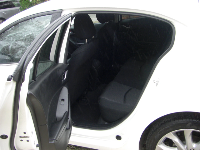 Mazda 3 2.2d NAVI 6ck.EURO 6B - автомобили, коли, обяви за нови и употребявани 12