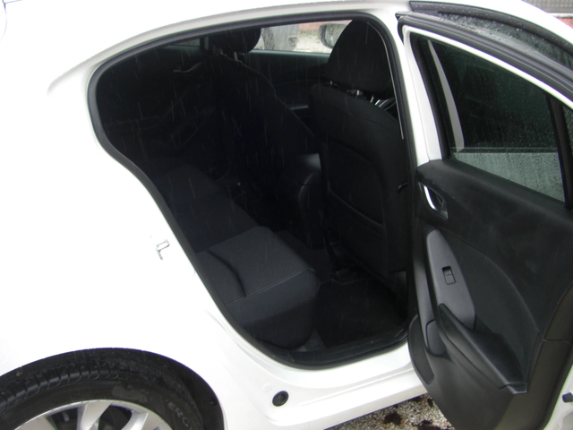 Mazda 3 2.2d NAVI 6ck.EURO 6B - автомобили, коли, обяви за нови и употребявани 13