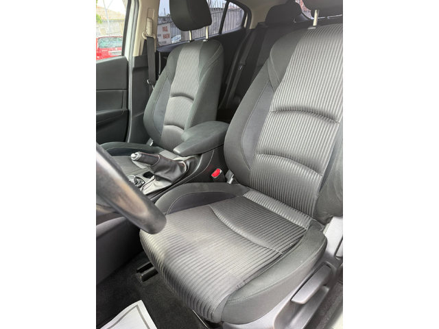 Mazda 3 1.5 BENZIN AUSTRIA - автомобили, коли, обяви за нови и употребявани 7