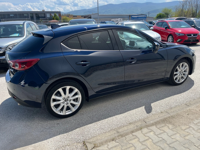 Mazda 3 2.2 D/Automat - автомобили, коли, обяви за нови и употребявани 3