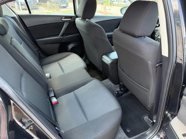 Mazda 3 1.6i * * 142000KM* СЕРВИЗНА ИСТОРИЯ* * КАТО НОВА * - автомобили, коли, обяви за нови и употребявани 8