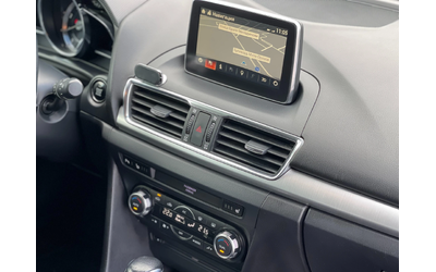 Mazda 3 1.5D Skyactiv - автомобили, коли, обяви за нови и употребявани 10