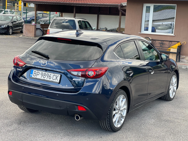 Mazda 3 1.5D Skyactiv - автомобили, коли, обяви за нови и употребявани 4