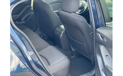 Mazda 3 1.5D Skyactiv - автомобили, коли, обяви за нови и употребявани 7