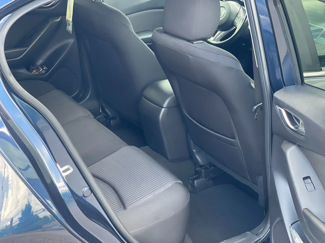 Mazda 3 1.5D Skyactiv - автомобили, коли, обяви за нови и употребявани 7