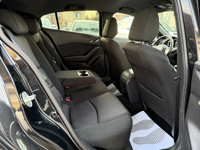 Mazda 3 2.0 SKYACTIVE 89000KM!!! BOSE NAVI KEYLESS XENON - автомобили, коли, обяви за нови и употребявани 13