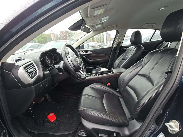 Mazda 3 - автомобили, коли, обяви за нови и употребявани 4