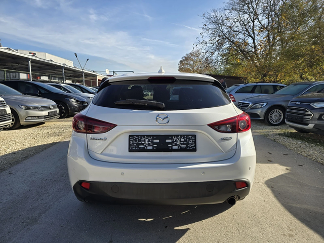 Mazda 3 1.5 SKYACTIV 100к.с Топ състояние - автомобили, коли, обяви за нови и употребявани 5