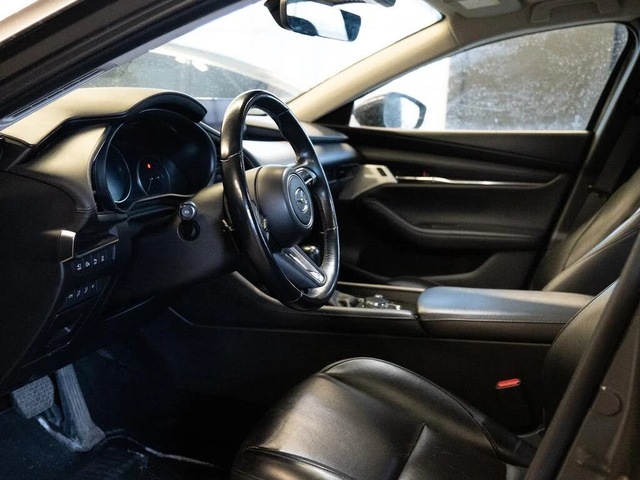 Mazda 3 GT Sedan AWD * АвтоКредит* (ЦЕНА ДО БГ) - автомобили, коли, обяви за нови и употребявани 10