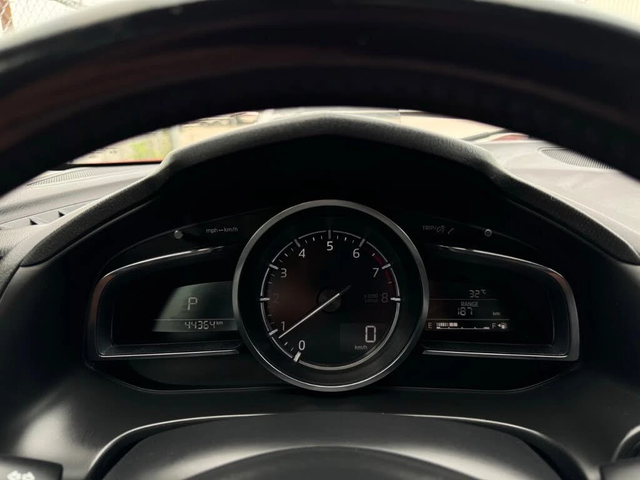 Mazda 3 * АвтоКредит * (ЦЕНА ДО БГ) - автомобили, коли, обяви за нови и употребявани 12