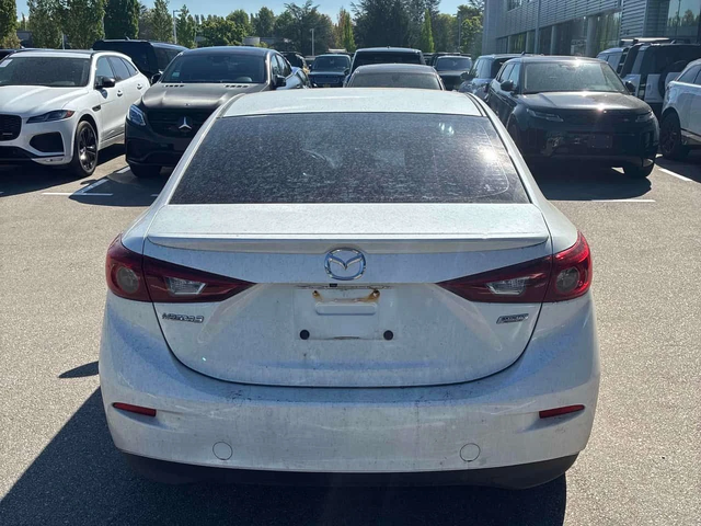 Mazda 3 * GT * CARFAX * 2 КЛЮЧА * KEYLESS * ПОДГРЕВИ - автомобили, коли, обяви за нови и употребявани 3