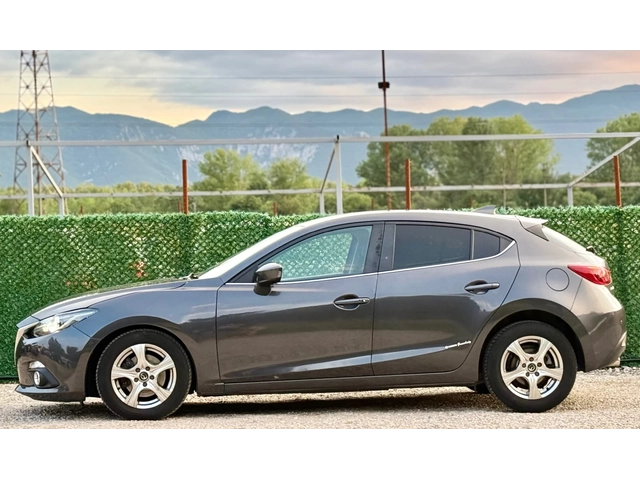 Mazda 3 2.2D KEYLESS GO* EURO 6 - автомобили, коли, обяви за нови и употребявани 3