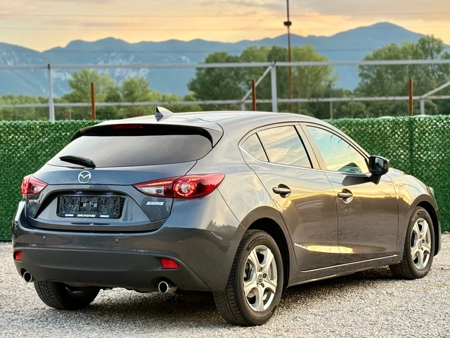 Mazda 3 2.2D KEYLESS GO* EURO 6 - автомобили, коли, обяви за нови и употребявани 6