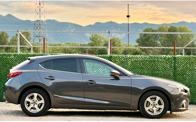 Mazda 3 2.2D KEYLESS GO* EURO 6 - автомобили, коли, обяви за нови и употребявани 7