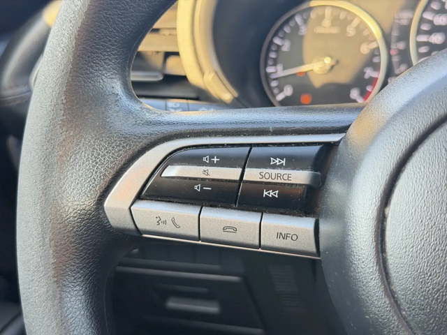 Mazda 3 GX 4dr Front-Wheel Drive Sedan Automatic Front Wheel Drive - автомобили, коли, обяви за нови и употребявани 9