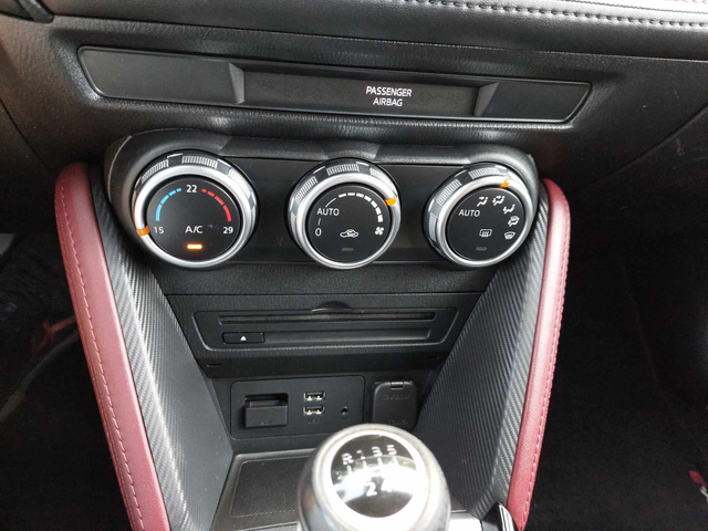 Mazda CX-3 1, 5d 105ps EXECUTIVE - автомобили, коли, обяви за нови и употребявани 13