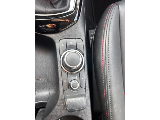 Mazda CX-3 1.5D NAVI/KOJA/KAMERA EURO 6 - автомобили, коли, обяви за нови и употребявани 15