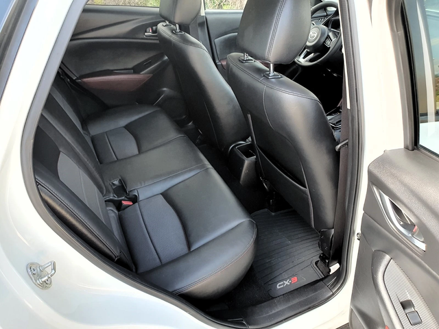 Mazda CX-3 1.5d 4x4 Exceed - автомобили, коли, обяви за нови и употребявани 11