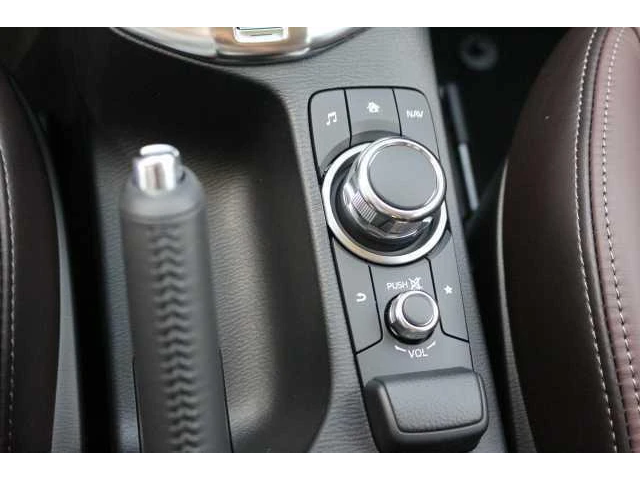 Mazda CX-30 CX-3 - автомобили, коли, обяви за нови и употребявани 10