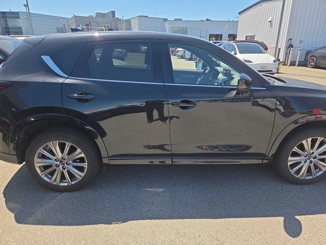 Mazda CX-5 Signature * LEATHER * ПАНОРАМА * БЕЗ ИНЦ * CARFAX - автомобили, коли, обяви за нови и употребявани 3