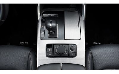 Mazda CX-60 2.5 e-SKYACTIV PHEV HOMURA 4x4 Automatic - автомобили, коли, обяви за нови и употребявани 11