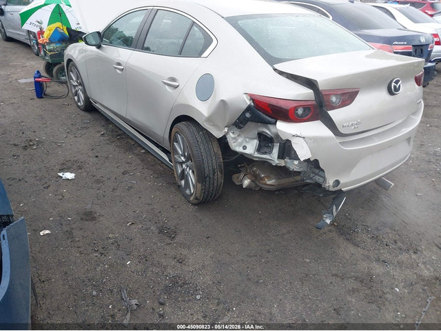 Mazda MAZDA3 2.5L I-4 DI, DOHC, VVT, 186HP All Wheel Drive - автомобили, коли, обяви за нови и употребявани 5